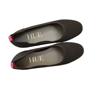 Black ballerina flat -- HUE Liflat, breathable AirKnit uppers, washable